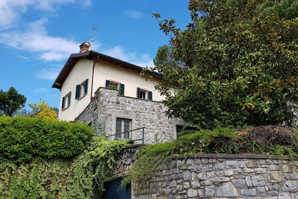 Iseolakerental - Casa Rododendro Sulzano Dış mekan fotoğraf